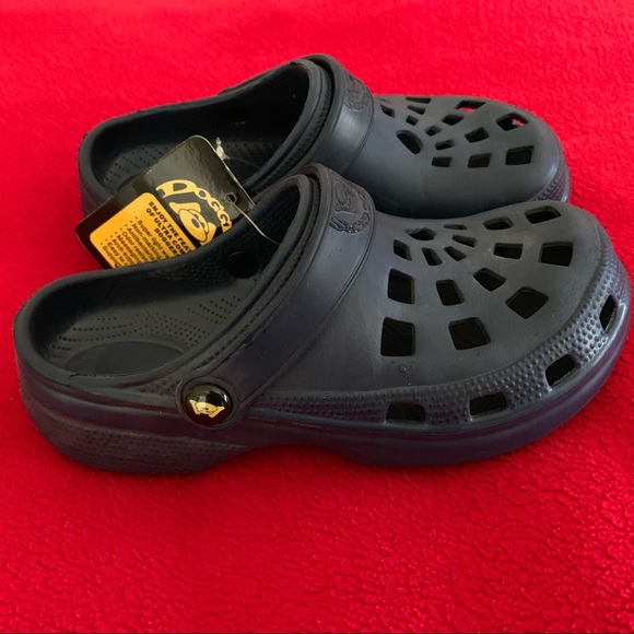 crocs poshmark
